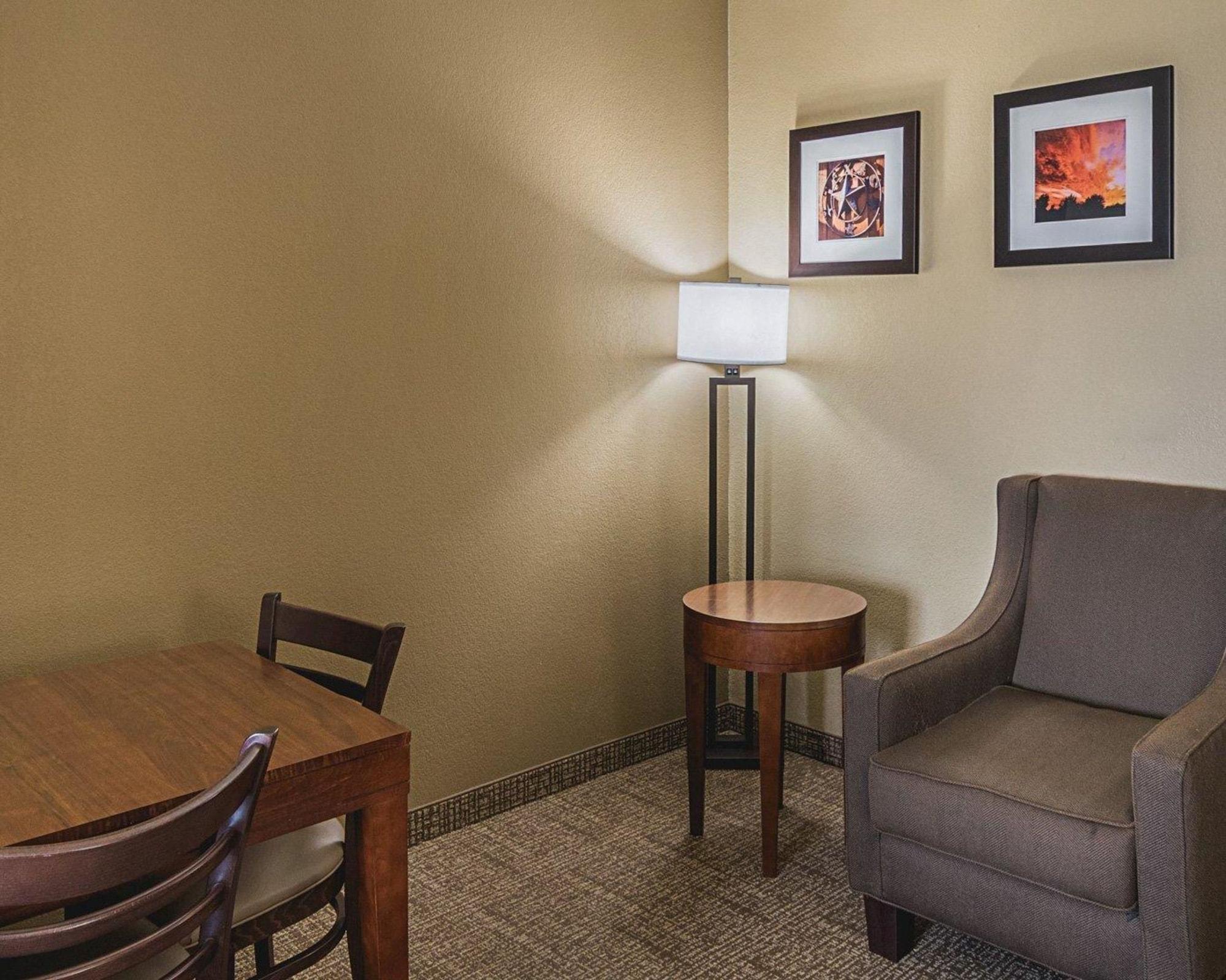 Comfort Inn Midland South I-20 Εξωτερικό φωτογραφία